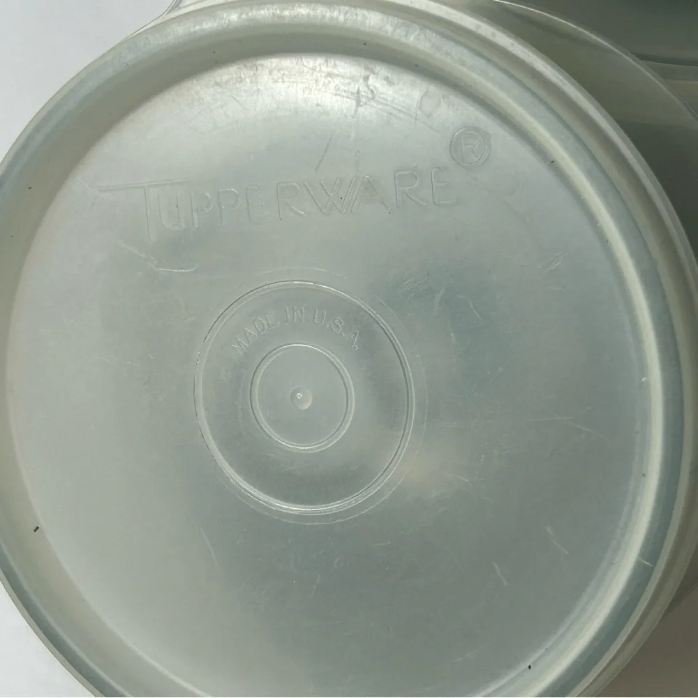 Vintage Tupperware Lot Of 6 Short Pudding Fruit Dessert Sundae Cups‎ Lids Gray